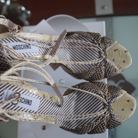 MOSCHINO Shoe Size 6 NWB - Picture 5 of 8